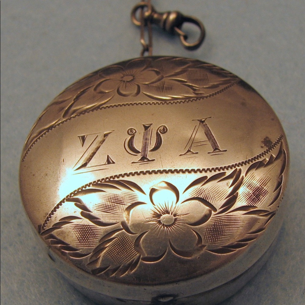Vintage CHATELAINE monogrammed engraved snuff powder/compact Zeta Psi Alpha